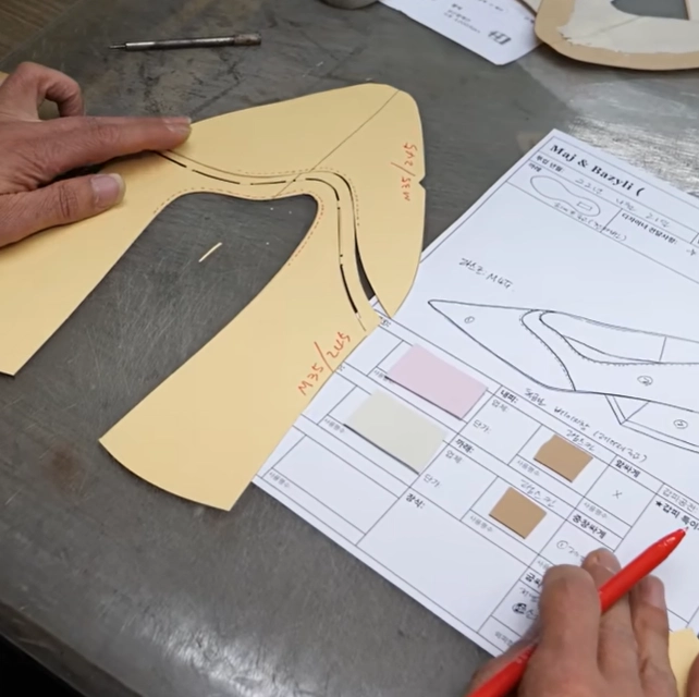 Material Selection & Tech Pack Confirmation (2)