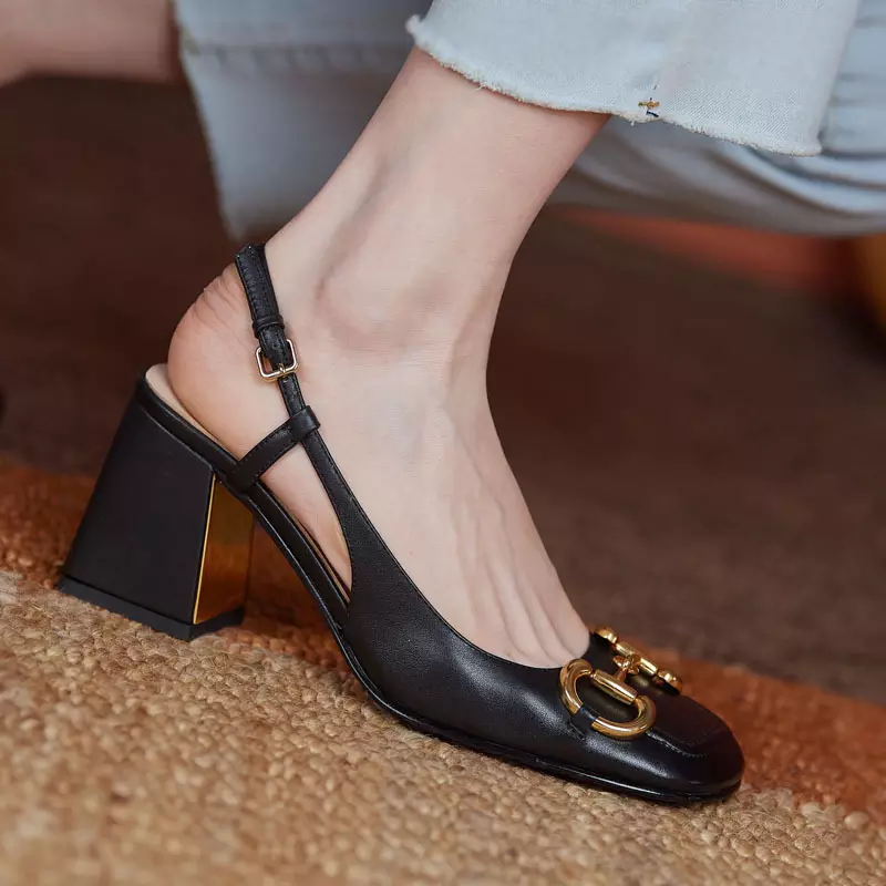 Luxury Lady CUSTOM Horsebit BUCKLE รองเท้าส้นสูงสีขาวผู้หญิงปั๊ม5 (5)